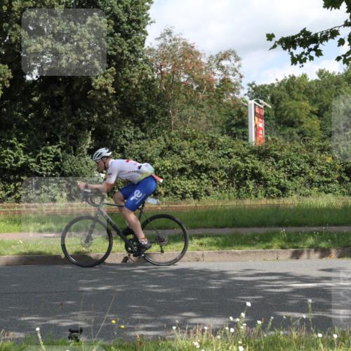 10.08.2025 - GEWOBA Citytriathlon Bremen Yannick Fuchs http://msf.ph/oto/8565835 10.08.2025 12:11:10 Radfahren 575, 625, 669, 679, 687, 713, 800, 812, 835 meine-sportfotos.de