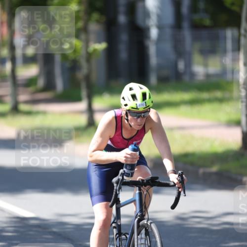 10.08.2025 - GEWOBA Citytriathlon Bremen Yannick Fuchs http://msf.ph/oto/8565847 10.08.2025 14:52:21 Radfahren 315, 327, 329, 347, 361, 381, 412, 439, 469, 496, 520 meine-sportfotos.de