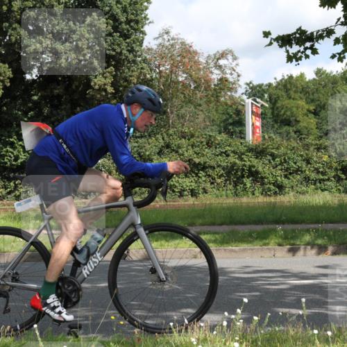 10.08.2025 - GEWOBA Citytriathlon Bremen Yannick Fuchs http://msf.ph/oto/8565869 10.08.2025 12:11:34 Radfahren 578, 583, 645, 894, 1038 meine-sportfotos.de