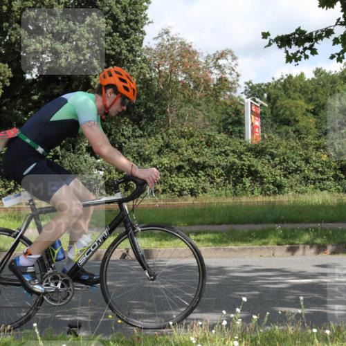 10.08.2025 - GEWOBA Citytriathlon Bremen Yannick Fuchs http://msf.ph/oto/8565874 10.08.2025 12:11:35 Radfahren 578, 583, 645, 752, 894, 1038 meine-sportfotos.de
