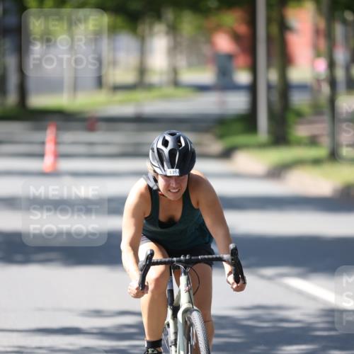 10.08.2025 - GEWOBA Citytriathlon Bremen Yannick Fuchs http://msf.ph/oto/8565885 10.08.2025 14:52:31 Radfahren 327, 329, 347, 361, 381, 439, 459, 469, 496, 520 meine-sportfotos.de