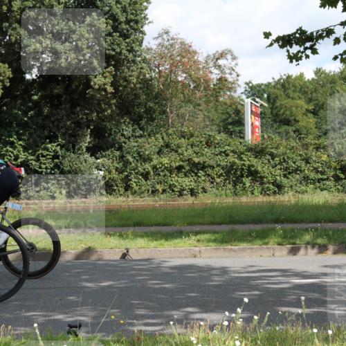 10.08.2025 - GEWOBA Citytriathlon Bremen Yannick Fuchs http://msf.ph/oto/8565907 10.08.2025 12:12:03 Radfahren 576, 605, 667, 699, 702, 799, 816, 907, 1003 meine-sportfotos.de