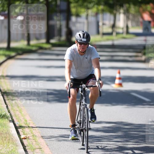 10.08.2025 - GEWOBA Citytriathlon Bremen Yannick Fuchs http://msf.ph/oto/8565911 10.08.2025 14:52:38 Radfahren 329, 347, 439, 459, 469 meine-sportfotos.de