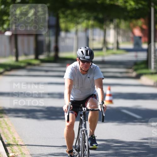 10.08.2025 - GEWOBA Citytriathlon Bremen Yannick Fuchs http://msf.ph/oto/8565913 10.08.2025 14:52:38 Radfahren 329, 347, 439, 459, 469 meine-sportfotos.de