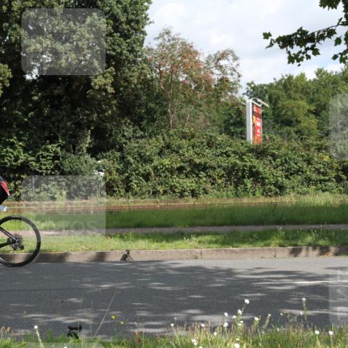 10.08.2025 - GEWOBA Citytriathlon Bremen Yannick Fuchs http://msf.ph/oto/8565919 10.08.2025 12:12:06 Radfahren 576, 605, 667, 699, 702, 751, 799, 816, 907, 1003 meine-sportfotos.de