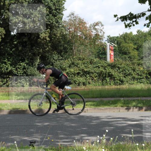 10.08.2025 - GEWOBA Citytriathlon Bremen Yannick Fuchs http://msf.ph/oto/8565928 10.08.2025 12:12:11 Radfahren 576, 605, 667, 751, 799, 816, 907, 1003 meine-sportfotos.de