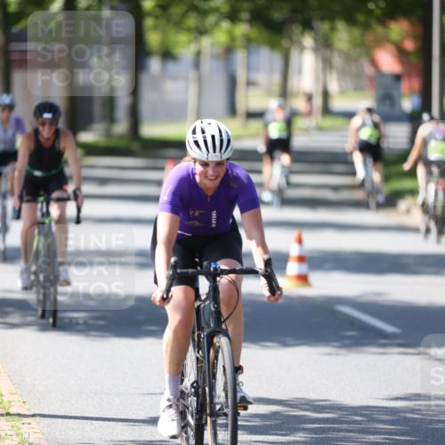 10.08.2025 - GEWOBA Citytriathlon Bremen Yannick Fuchs http://msf.ph/oto/8565931 10.08.2025 14:52:59 Radfahren 376, 378, 385, 463, 510 meine-sportfotos.de