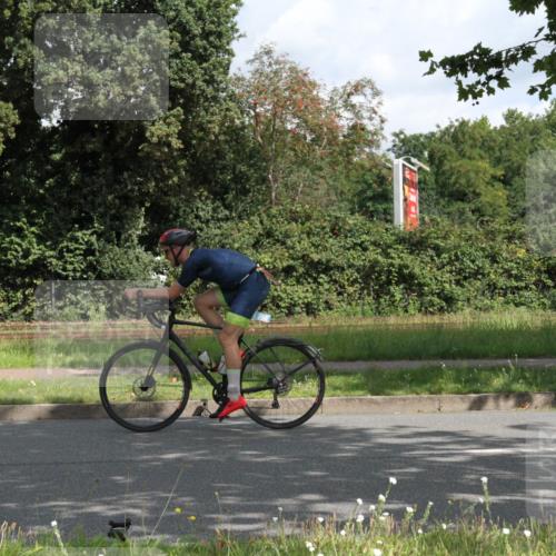 10.08.2025 - GEWOBA Citytriathlon Bremen Yannick Fuchs http://msf.ph/oto/8565940 10.08.2025 12:12:24 Radfahren 605, 751, 769, 875, 932, 1012 meine-sportfotos.de