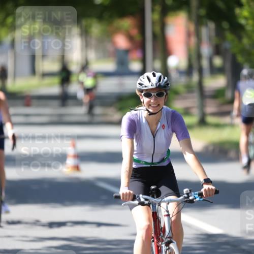 10.08.2025 - GEWOBA Citytriathlon Bremen Yannick Fuchs http://msf.ph/oto/8565948 10.08.2025 14:53:02 Radfahren 376, 378, 385, 463, 510 meine-sportfotos.de