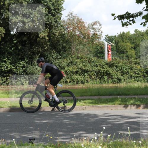10.08.2025 - GEWOBA Citytriathlon Bremen Yannick Fuchs http://msf.ph/oto/8565949 10.08.2025 12:12:31 Radfahren 692, 769, 851, 875, 932, 1012 meine-sportfotos.de