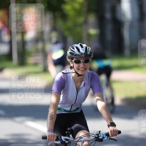 10.08.2025 - GEWOBA Citytriathlon Bremen Yannick Fuchs http://msf.ph/oto/8565952 10.08.2025 14:53:02 Radfahren 376, 378, 385, 463, 510 meine-sportfotos.de