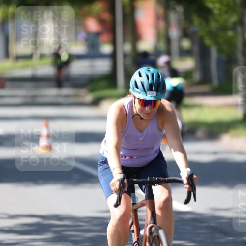 10.08.2025 - GEWOBA Citytriathlon Bremen Yannick Fuchs http://msf.ph/oto/8565956 10.08.2025 14:53:03 Radfahren 376, 378, 385, 463, 510 meine-sportfotos.de