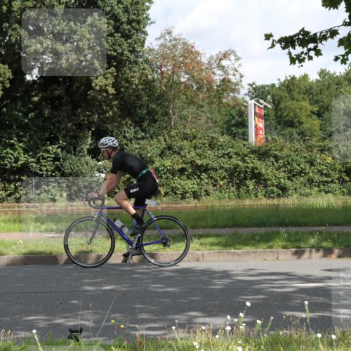 10.08.2025 - GEWOBA Citytriathlon Bremen Yannick Fuchs http://msf.ph/oto/8565962 10.08.2025 12:12:40 Radfahren 640, 692, 769, 851, 875, 885, 1012 meine-sportfotos.de