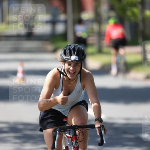 10.08.2025 - GEWOBA Citytriathlon Bremen Yannick Fuchs http://msf.ph/oto/8565967 10.08.2025 14:53:12 Radfahren 188, 376, 385, 463 meine-sportfotos.de
