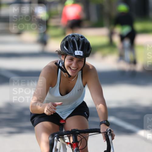 10.08.2025 - GEWOBA Citytriathlon Bremen Yannick Fuchs http://msf.ph/oto/8565969 10.08.2025 14:53:12 Radfahren 188, 376, 385, 463 meine-sportfotos.de
