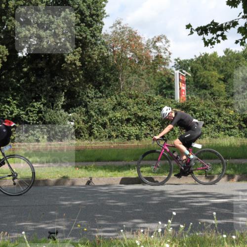 10.08.2025 - GEWOBA Citytriathlon Bremen Yannick Fuchs http://msf.ph/oto/8565972 10.08.2025 12:12:46 Radfahren 640, 692, 769, 771, 851, 884, 885, 960, 1012 meine-sportfotos.de