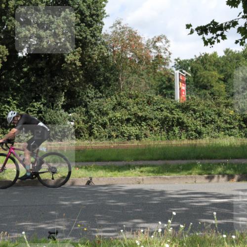10.08.2025 - GEWOBA Citytriathlon Bremen Yannick Fuchs http://msf.ph/oto/8565974 10.08.2025 12:12:46 Radfahren 640, 692, 769, 771, 851, 884, 885, 960, 1012 meine-sportfotos.de