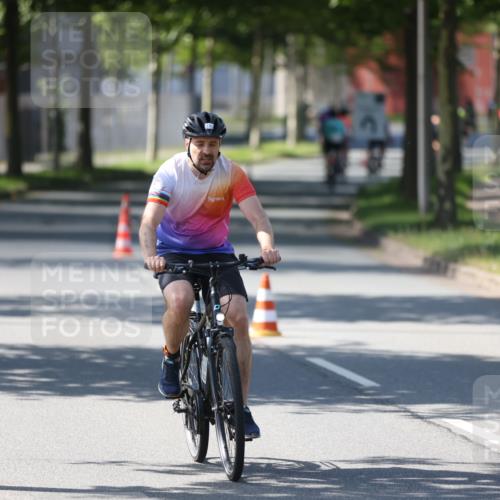 10.08.2025 - GEWOBA Citytriathlon Bremen Yannick Fuchs http://msf.ph/oto/8565975 10.08.2025 14:53:27 Radfahren 188, 419 meine-sportfotos.de