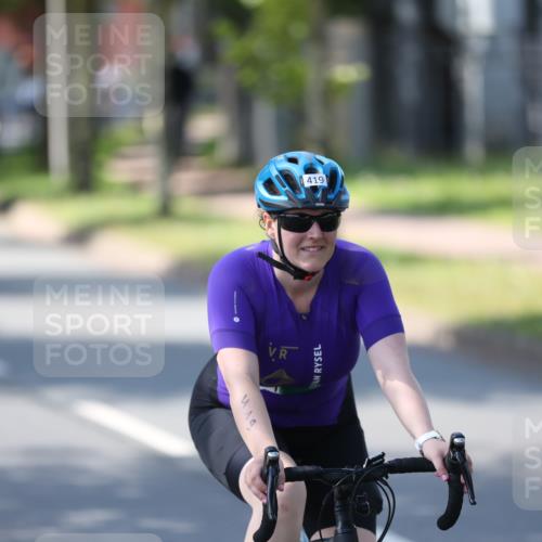 10.08.2025 - GEWOBA Citytriathlon Bremen Yannick Fuchs http://msf.ph/oto/8565988 10.08.2025 14:53:43 Radfahren 291, 300, 419, 438, 501 meine-sportfotos.de