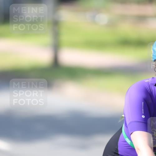 10.08.2025 - GEWOBA Citytriathlon Bremen Yannick Fuchs http://msf.ph/oto/8565993 10.08.2025 14:53:44 Radfahren 291, 300, 419, 438, 501 meine-sportfotos.de