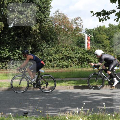 10.08.2025 - GEWOBA Citytriathlon Bremen Yannick Fuchs http://msf.ph/oto/8566017 10.08.2025 12:13:13 Radfahren 675, 760, 767, 1013, 1026 meine-sportfotos.de