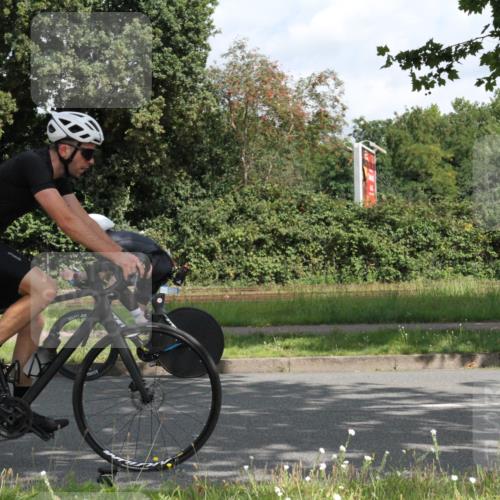 10.08.2025 - GEWOBA Citytriathlon Bremen Yannick Fuchs http://msf.ph/oto/8566019 10.08.2025 12:13:13 Radfahren 675, 760, 767, 1013, 1026 meine-sportfotos.de