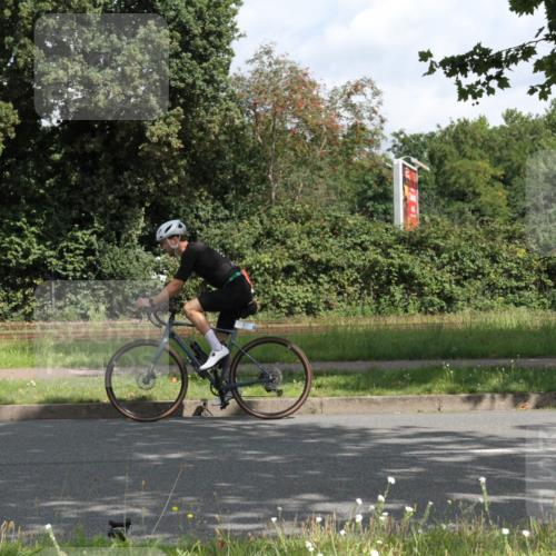 10.08.2025 - GEWOBA Citytriathlon Bremen Yannick Fuchs http://msf.ph/oto/8566027 10.08.2025 12:13:16 Radfahren 760, 767, 774, 1013, 1026 meine-sportfotos.de