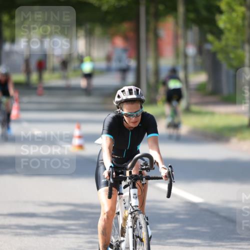 10.08.2025 - GEWOBA Citytriathlon Bremen Yannick Fuchs http://msf.ph/oto/8566047 10.08.2025 14:54:06 Radfahren 345, 362, 433, 434, 454, 473, 485, 508, 519 meine-sportfotos.de
