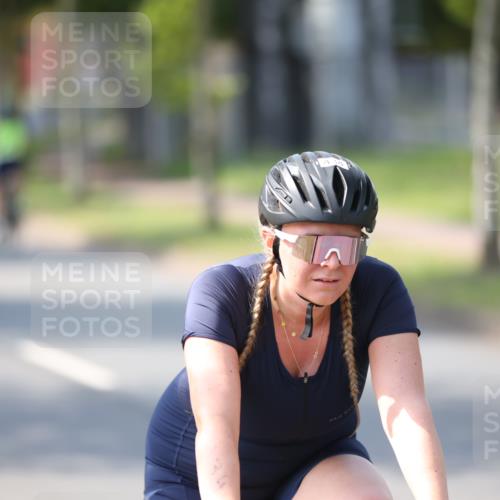 10.08.2025 - GEWOBA Citytriathlon Bremen Yannick Fuchs http://msf.ph/oto/8566074 10.08.2025 14:54:11 Radfahren 206, 324, 345, 362, 433, 434, 454, 473, 475, 485, 508, 519 meine-sportfotos.de
