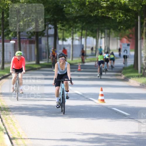 10.08.2025 - GEWOBA Citytriathlon Bremen Yannick Fuchs http://msf.ph/oto/8566076 10.08.2025 14:54:14 Radfahren 206, 324, 362, 433, 434, 454, 473, 475, 485, 508, 519 meine-sportfotos.de