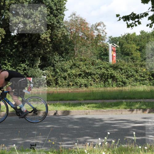 10.08.2025 - GEWOBA Citytriathlon Bremen Yannick Fuchs http://msf.ph/oto/8566085 10.08.2025 12:13:44 Radfahren 552, 568, 612, 621, 649, 664, 733, 770, 776, 823, 863, 916, 1017 meine-sportfotos.de