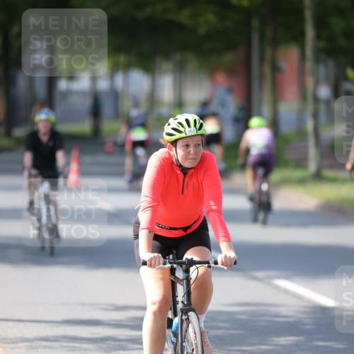 10.08.2025 - GEWOBA Citytriathlon Bremen Yannick Fuchs http://msf.ph/oto/8566091 10.08.2025 14:54:16 Radfahren 206, 324, 362, 393, 433, 434, 454, 473, 475, 485, 508, 519 meine-sportfotos.de