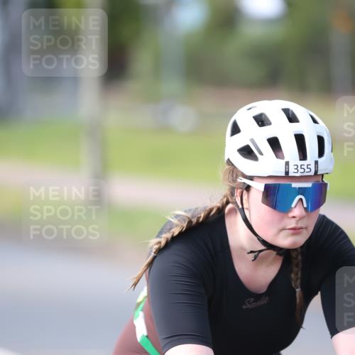10.08.2025 - GEWOBA Citytriathlon Bremen Yannick Fuchs http://msf.ph/oto/8566217 10.08.2025 14:54:45 Radfahren 194, 335, 355, 370, 440, 489, 507, 518 meine-sportfotos.de