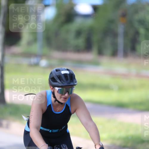10.08.2025 - GEWOBA Citytriathlon Bremen Yannick Fuchs http://msf.ph/oto/8566223 10.08.2025 14:55:05 Radfahren 335, 357, 375, 424, 430, 450, 451, 511, 524 meine-sportfotos.de