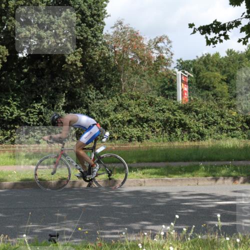10.08.2025 - GEWOBA Citytriathlon Bremen Yannick Fuchs http://msf.ph/oto/8566244 10.08.2025 12:15:00 Radfahren 551, 564, 627, 635, 657, 753, 826, 852, 857, 895, 897, 959, 1011, 1020 meine-sportfotos.de