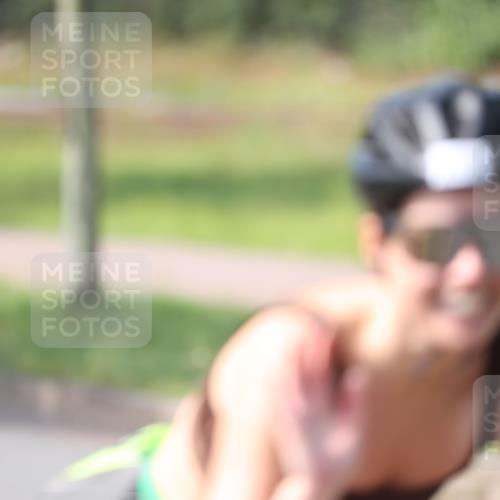 10.08.2025 - GEWOBA Citytriathlon Bremen Yannick Fuchs http://msf.ph/oto/8566265 10.08.2025 14:55:16 Radfahren 284, 424, 430, 443, 450, 451, 465, 511, 524 meine-sportfotos.de