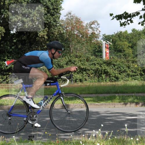 10.08.2025 - GEWOBA Citytriathlon Bremen Yannick Fuchs http://msf.ph/oto/8566274 10.08.2025 12:15:10 Radfahren 551, 564, 591, 753, 826, 852, 876, 947, 959, 1011, 1020 meine-sportfotos.de