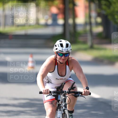 10.08.2025 - GEWOBA Citytriathlon Bremen Yannick Fuchs http://msf.ph/oto/8566294 10.08.2025 14:55:30 Radfahren 284, 364, 443, 465, 530 meine-sportfotos.de