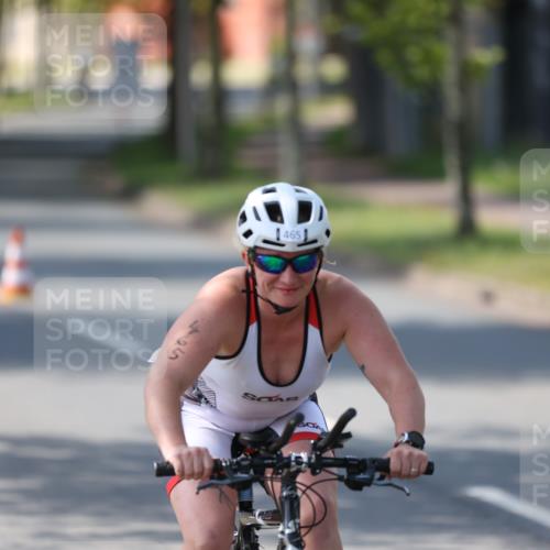 10.08.2025 - GEWOBA Citytriathlon Bremen Yannick Fuchs http://msf.ph/oto/8566296 10.08.2025 14:55:30 Radfahren 284, 364, 443, 465, 530 meine-sportfotos.de