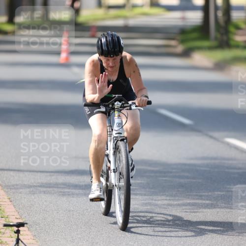 10.08.2025 - GEWOBA Citytriathlon Bremen Yannick Fuchs http://msf.ph/oto/8566300 10.08.2025 14:55:35 Radfahren 364, 465, 530 meine-sportfotos.de