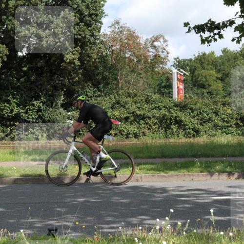 10.08.2025 - GEWOBA Citytriathlon Bremen Yannick Fuchs http://msf.ph/oto/8566304 10.08.2025 12:15:41 Radfahren 626, 641, 682, 715, 834, 836, 839, 840, 858, 859, 1016 meine-sportfotos.de