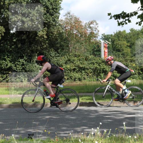 10.08.2025 - GEWOBA Citytriathlon Bremen Yannick Fuchs http://msf.ph/oto/8566306 10.08.2025 12:15:42 Radfahren 626, 641, 682, 715, 834, 836, 839, 840, 858, 859, 1016 meine-sportfotos.de