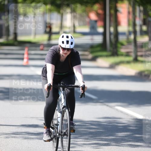 10.08.2025 - GEWOBA Citytriathlon Bremen Yannick Fuchs http://msf.ph/oto/8566316 10.08.2025 14:55:46 Radfahren 149, 364 meine-sportfotos.de