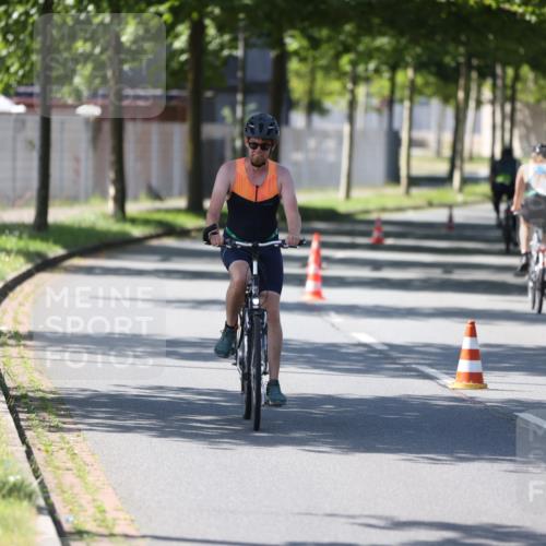 10.08.2025 - GEWOBA Citytriathlon Bremen Yannick Fuchs http://msf.ph/oto/8566324 10.08.2025 14:55:55 Radfahren 149 meine-sportfotos.de