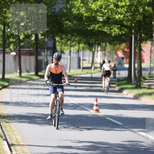 10.08.2025 - GEWOBA Citytriathlon Bremen Yannick Fuchs http://msf.ph/oto/8566328 10.08.2025 14:55:56 Radfahren 149 meine-sportfotos.de