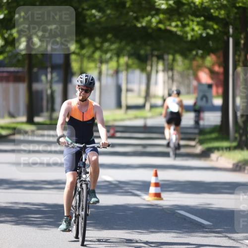 10.08.2025 - GEWOBA Citytriathlon Bremen Yannick Fuchs http://msf.ph/oto/8566330 10.08.2025 14:55:56 Radfahren 149 meine-sportfotos.de