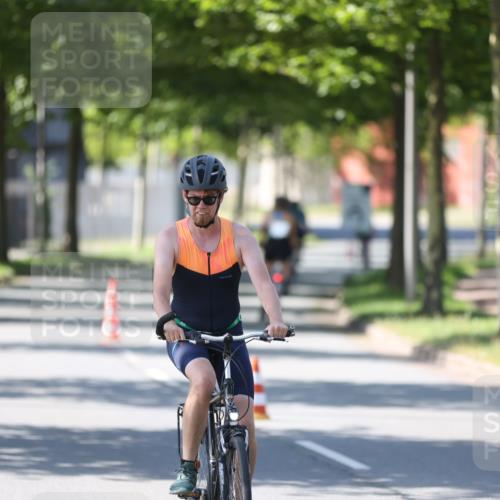 10.08.2025 - GEWOBA Citytriathlon Bremen Yannick Fuchs http://msf.ph/oto/8566331 10.08.2025 14:55:57 Radfahren 149 meine-sportfotos.de