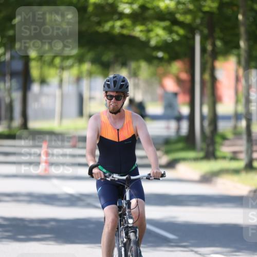 10.08.2025 - GEWOBA Citytriathlon Bremen Yannick Fuchs http://msf.ph/oto/8566333 10.08.2025 14:55:57 Radfahren 149 meine-sportfotos.de