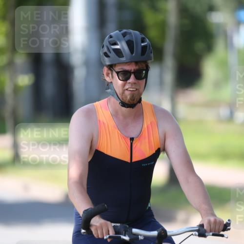 10.08.2025 - GEWOBA Citytriathlon Bremen Yannick Fuchs http://msf.ph/oto/8566337 10.08.2025 14:55:58 Radfahren 149 meine-sportfotos.de