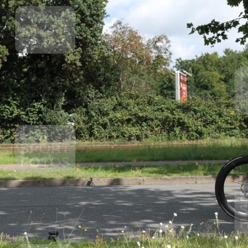 10.08.2025 - GEWOBA Citytriathlon Bremen Yannick Fuchs http://msf.ph/oto/8566338 10.08.2025 12:15:52 Radfahren 600, 626, 641, 682, 686, 707, 715, 824, 836, 839, 840, 859, 891, 1016, 1022 meine-sportfotos.de